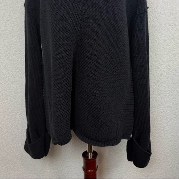Free People La Brea Chunky Sweater Black Ribbed
Cuffed V-Neck Oversized - Picture 5 of 14